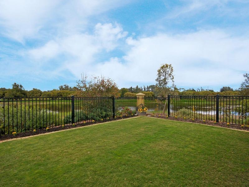 104 Sanctuary Drive, Mawson Lakes SA 5095