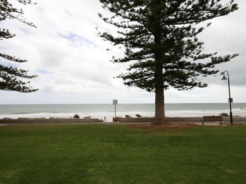 8/18A South Esplanade, Glenelg SA 5045