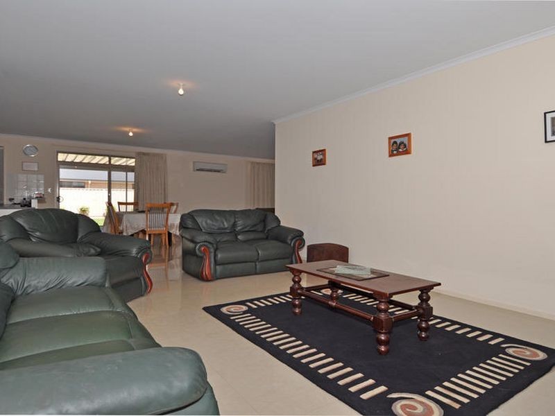 8 Claret Avenue, Virginia SA 5120