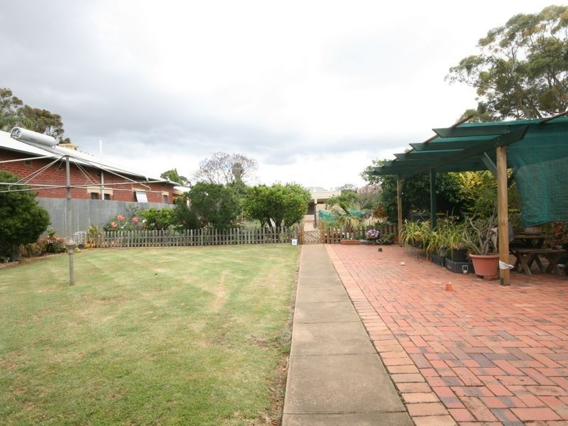 4 Llanfair Terrace, Westbourne Park SA 5041