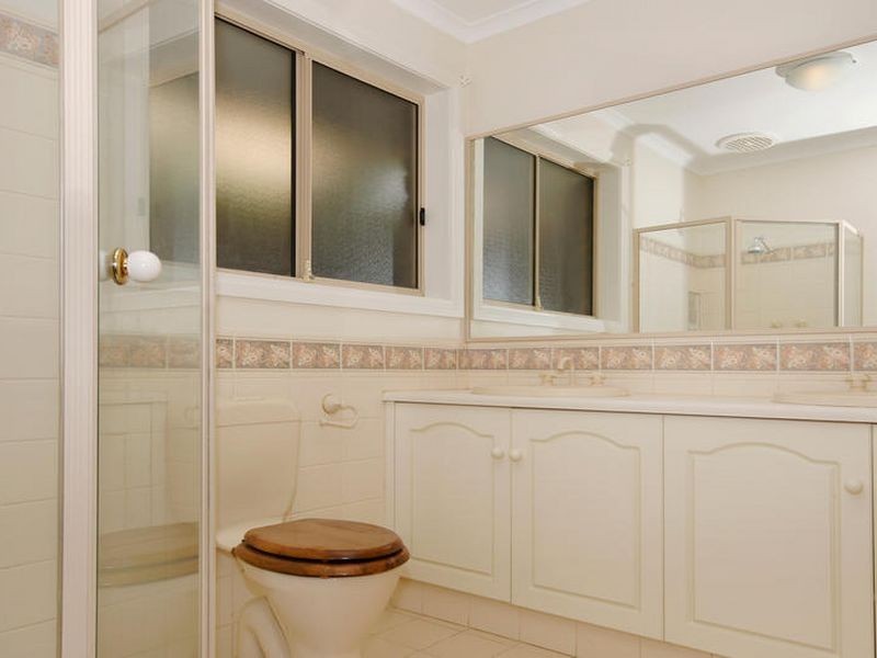 60 Lord Howe Avenue, Oakden SA 5086