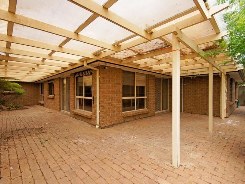 60 Lord Howe Avenue, Oakden SA 5086