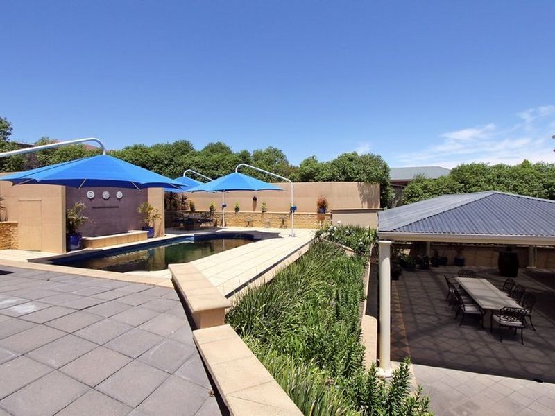 2 Waterview Crescent, Gulfview Heights SA 5096