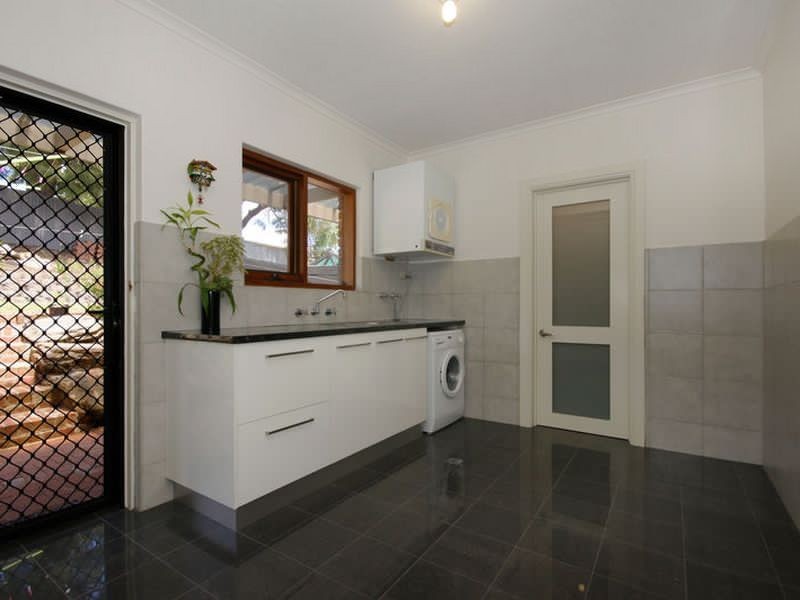 8 Cooinda Crescent, Athelstone SA 5076