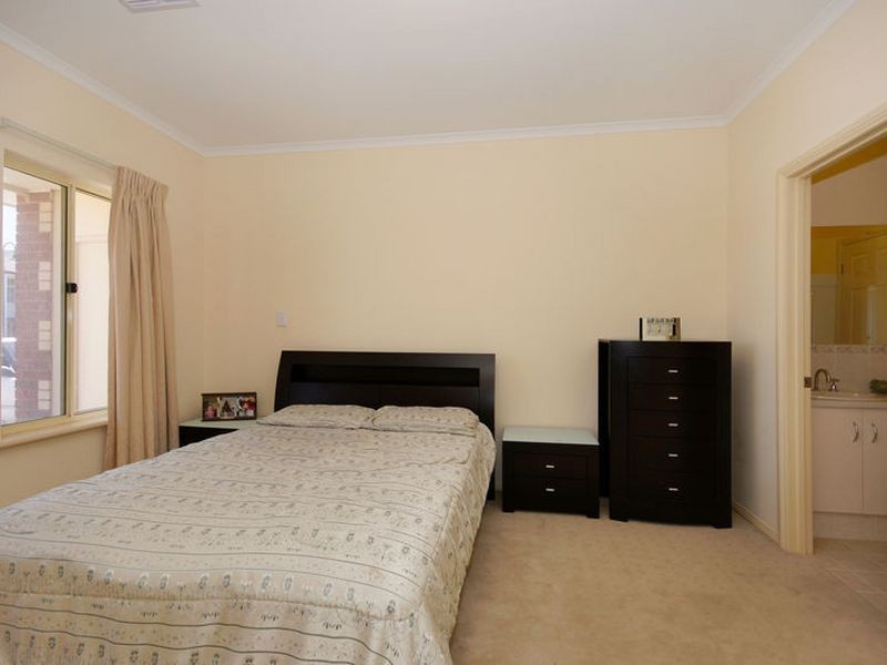 6 Newhaven Terrace, Burton SA 5110