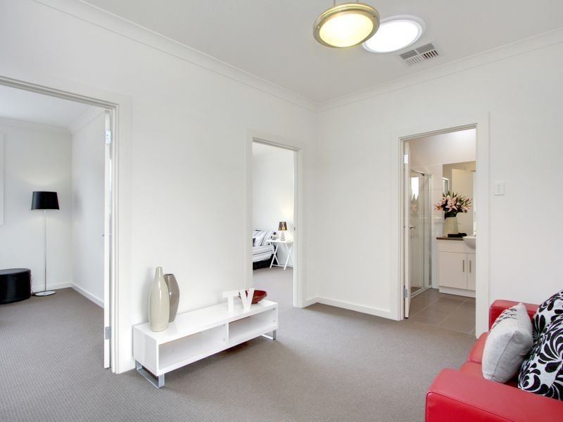 24 Ellis Lane, Mawson Lakes SA 5095