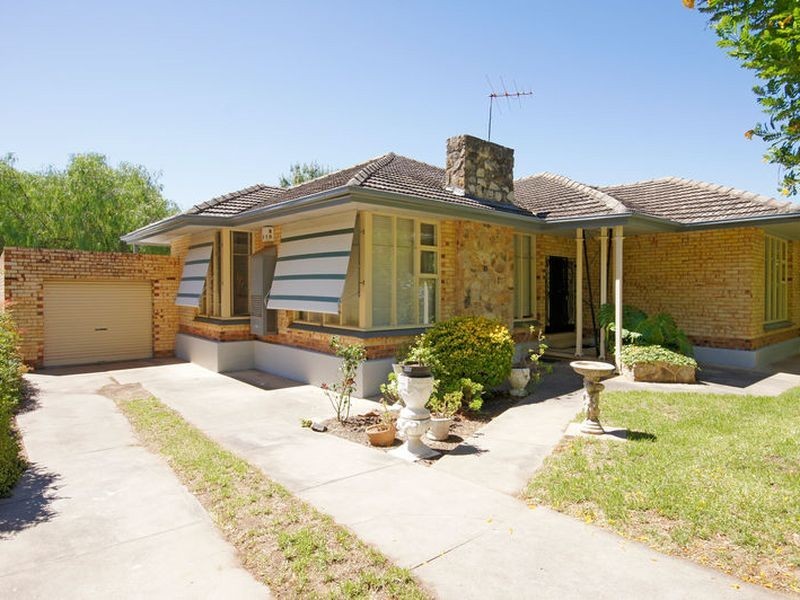 11 Stanley Street, Leabrook SA 5068