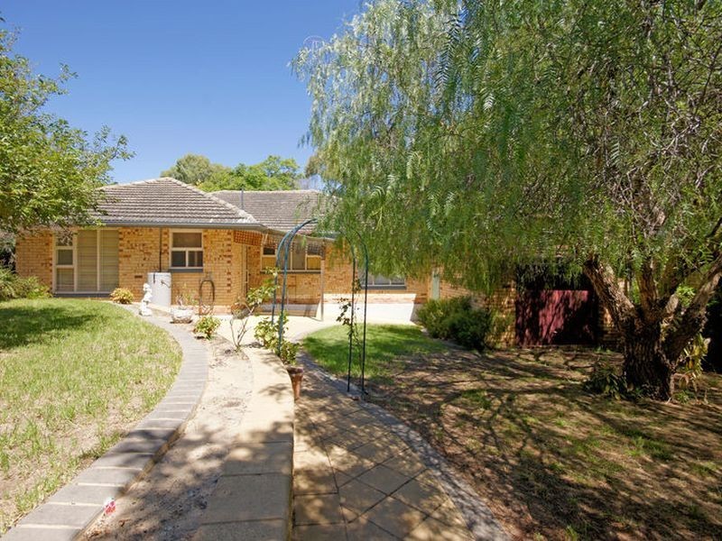 11 Stanley Street, Leabrook SA 5068