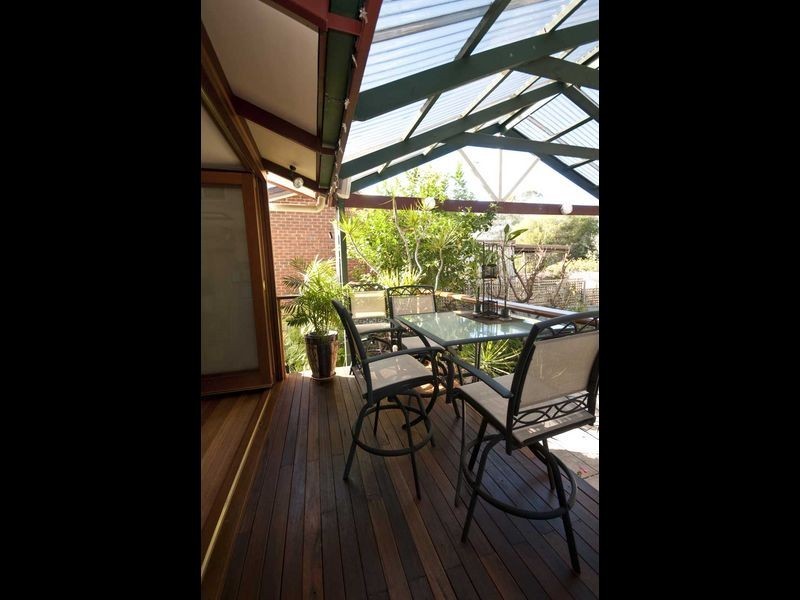 1 Carnarvon Avenue, Redwood Park SA 5097