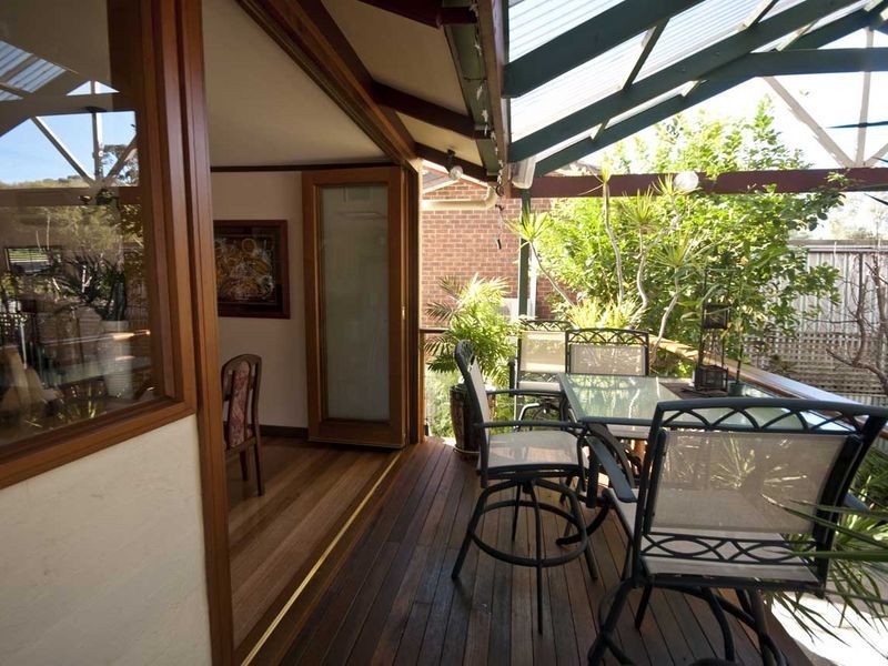 1 Carnarvon Avenue, Redwood Park SA 5097