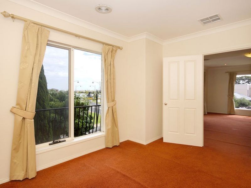 103 Shearwater Drive, Mawson Lakes SA 5095