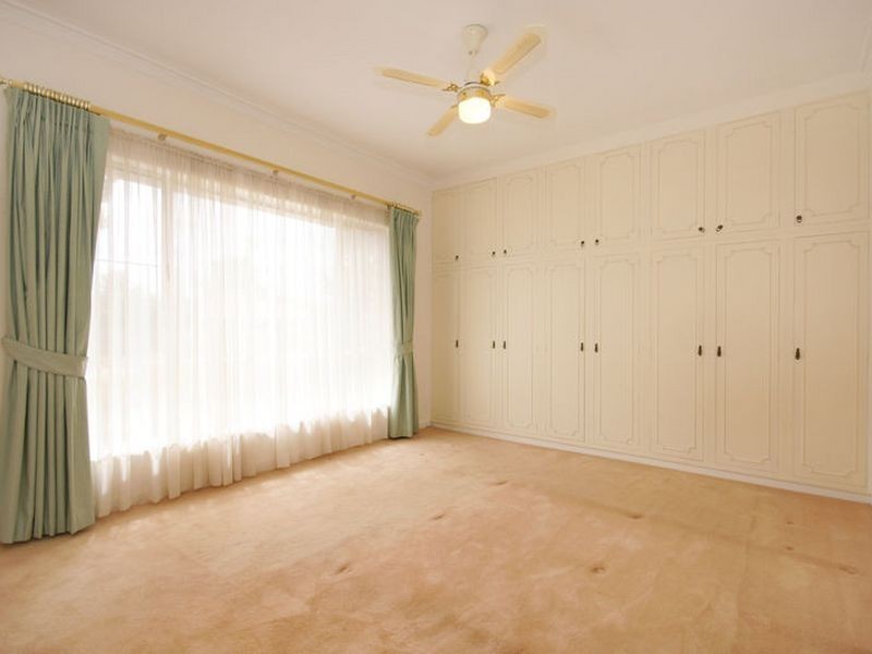 9 Leewood Road, Paradise SA 5075