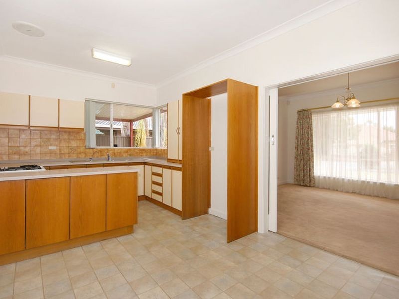 9 Leewood Road, Paradise SA 5075