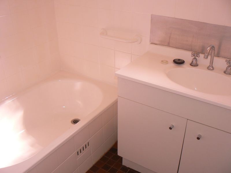 27 Acacia Avenue North, Campbelltown SA 5074