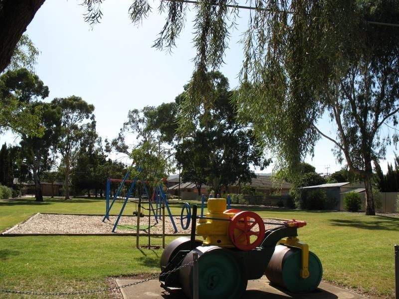 7 Almond Avenue, Glynde SA 5070