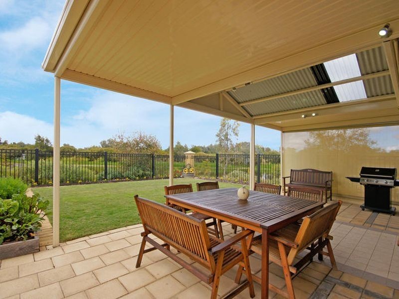 104 Sanctuary Drive, Mawson Lakes SA 5095