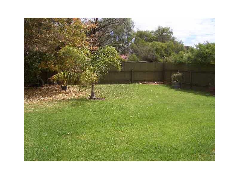 14 Wellington Road, Parafield Gardens SA 5107