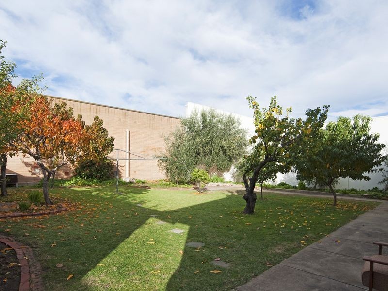 1 & 2/4 Karawirra Avenue, Rostrevor SA 5073