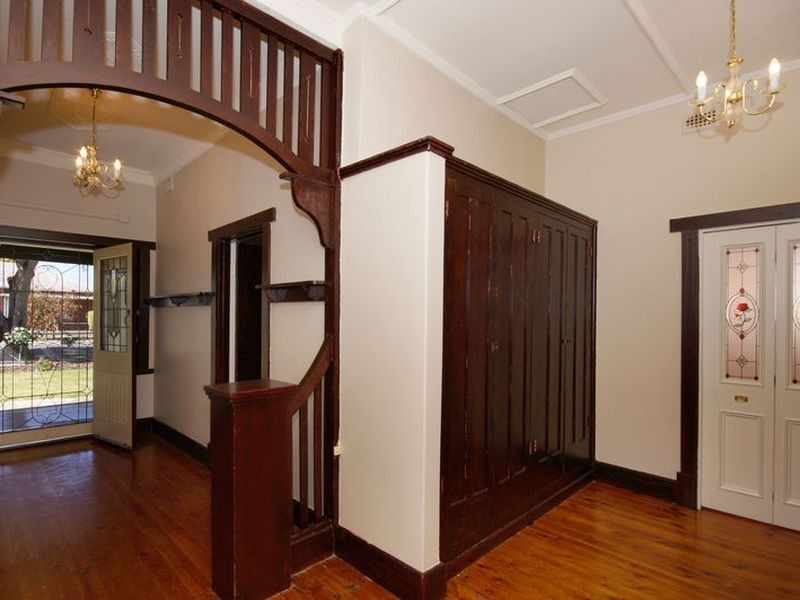 8 Gowland Street, Broadview SA 5083