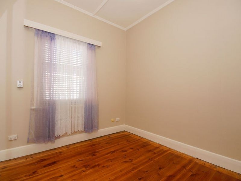 8 Gowland Street, Broadview SA 5083