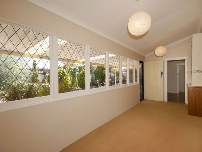 8 Gowland Street, Broadview SA 5083