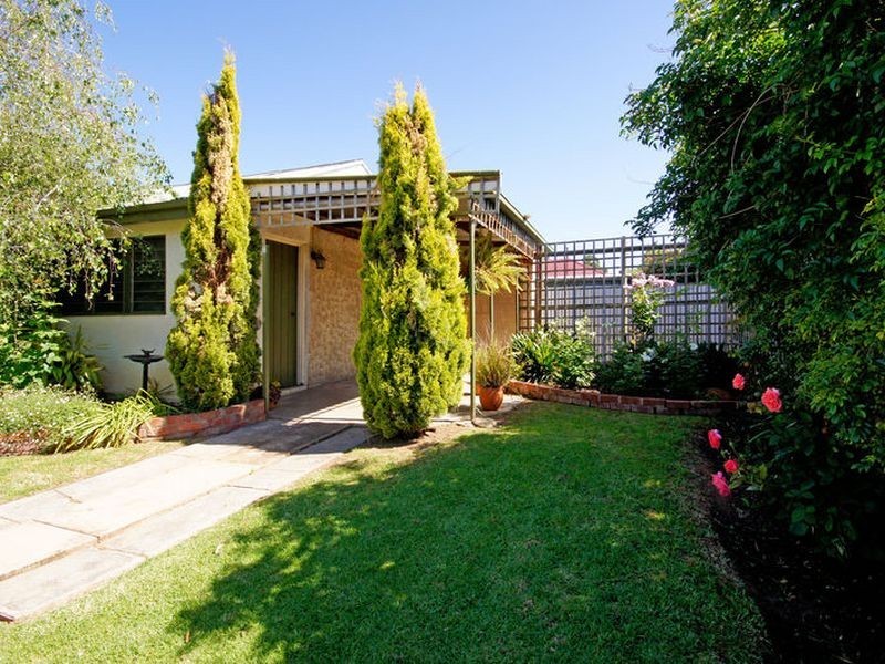 8 Gowland Street, Broadview SA 5083