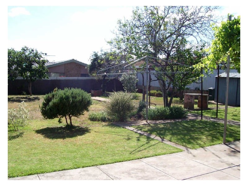 7 Barnes Road, Glynde SA 5070