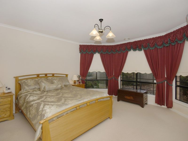 14 Seville Place, Golden Grove SA 5125