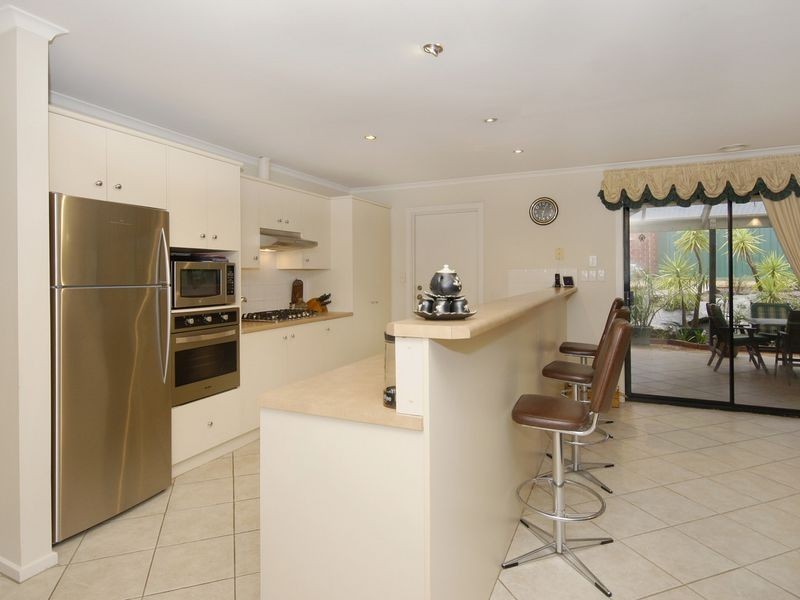 14 Seville Place, Golden Grove SA 5125