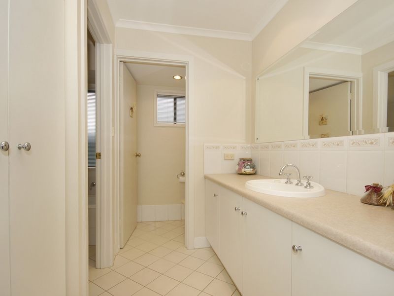 14 Seville Place, Golden Grove SA 5125