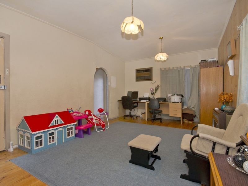 7 Alton Avenue, Gilles Plains SA 5086