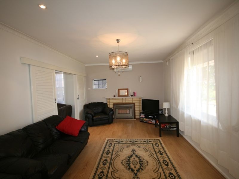 15 Lake View Crescent, Highbury SA 5089