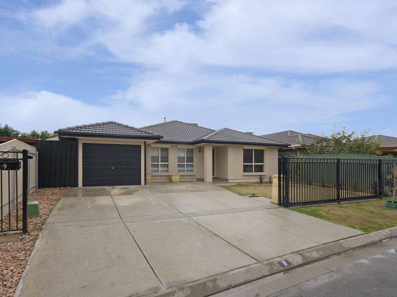 9 Lakeside Drive, Paralowie SA 5108