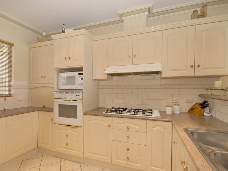 28 Junction Road, Paradise SA 5075