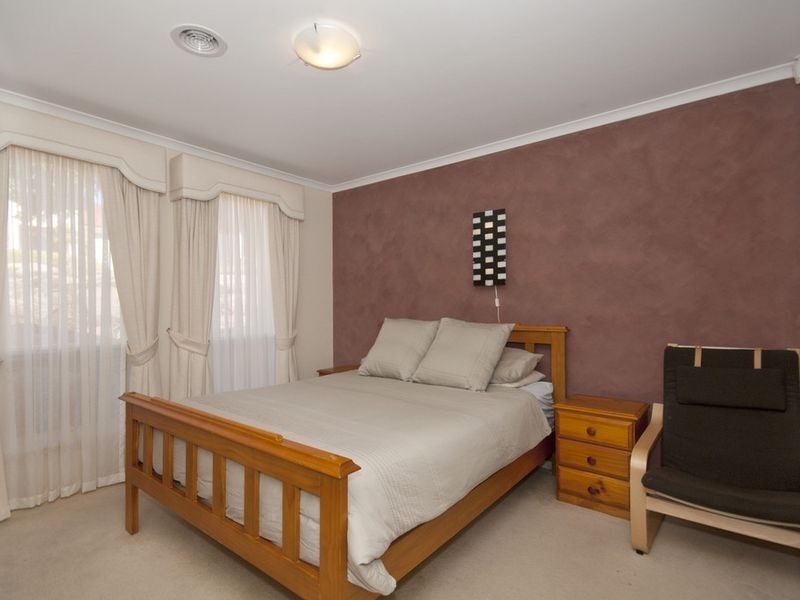 7 Springton Lane, Greenwith SA 5125