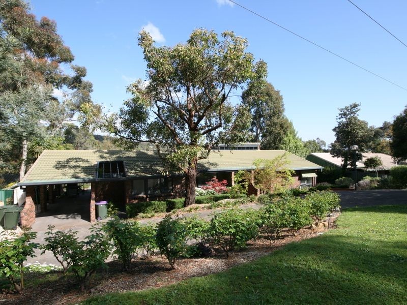 51 Gleneagles Road, Mount Osmond SA 5064