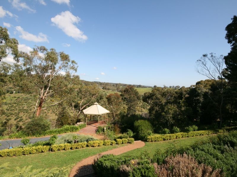 51 Gleneagles Road, Mount Osmond SA 5064