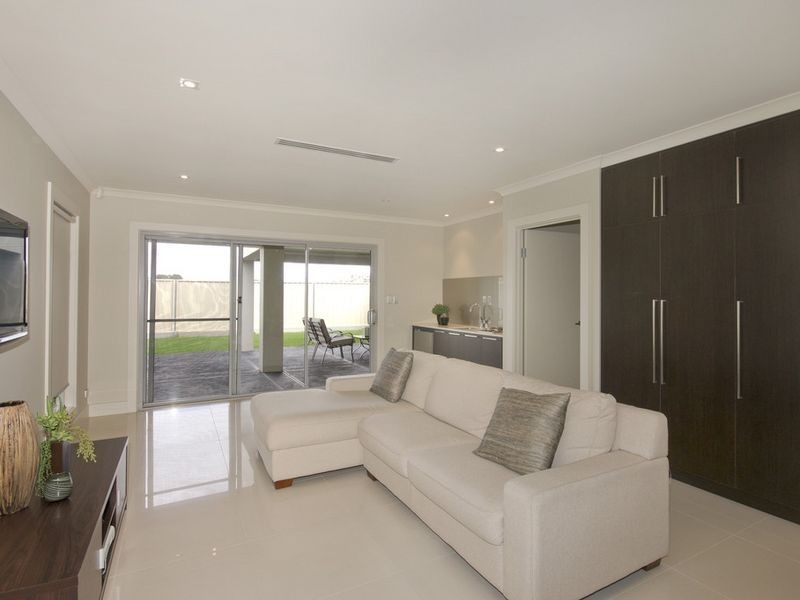 16B Bellview Drive, Athelstone SA 5076