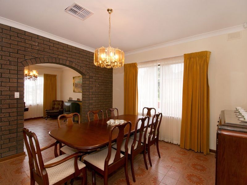 36 Thomson Avenue, Rostrevor SA 5073