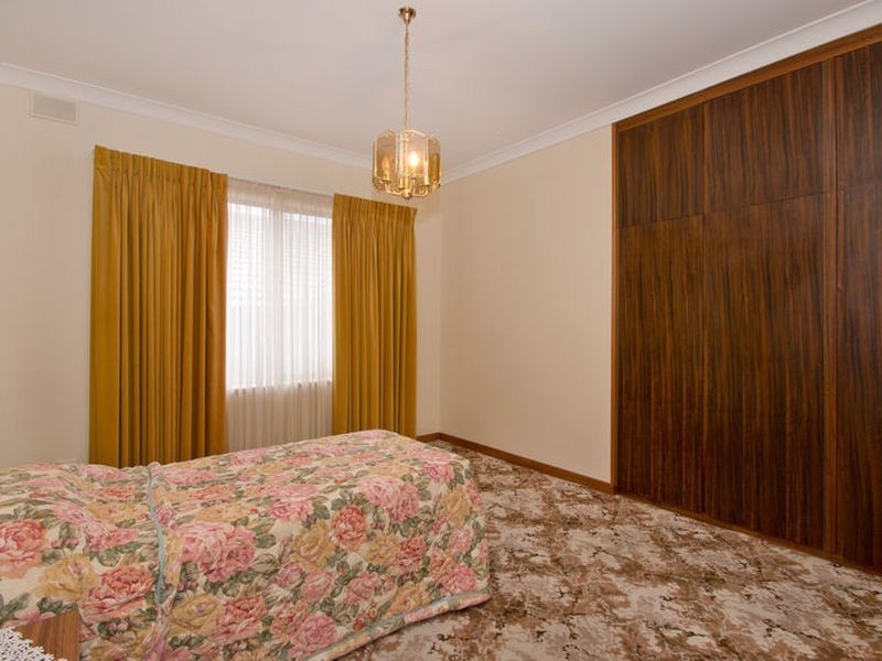 36 Thomson Avenue, Rostrevor SA 5073