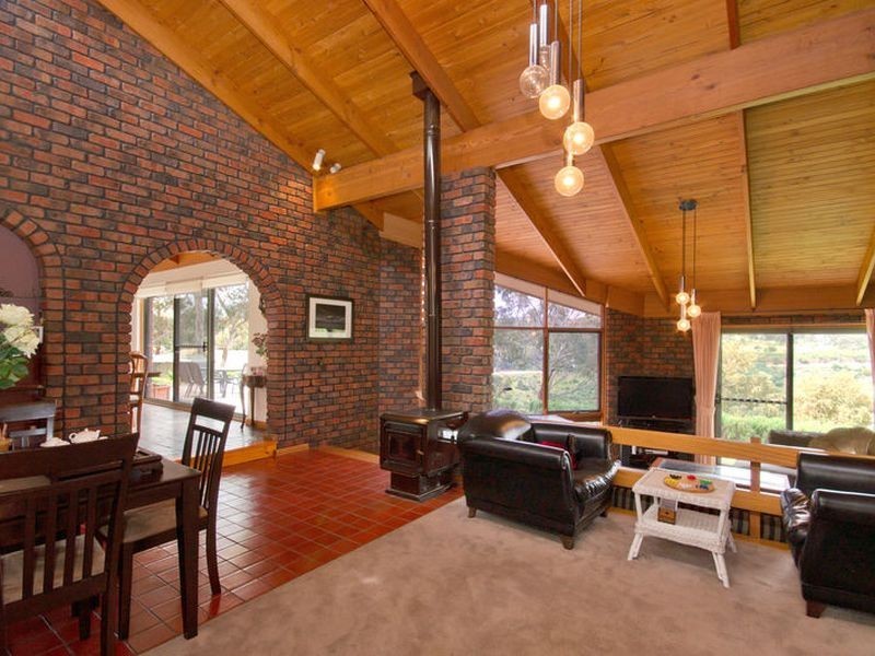 51 Gleneagles Road, Mount Osmond SA 5064