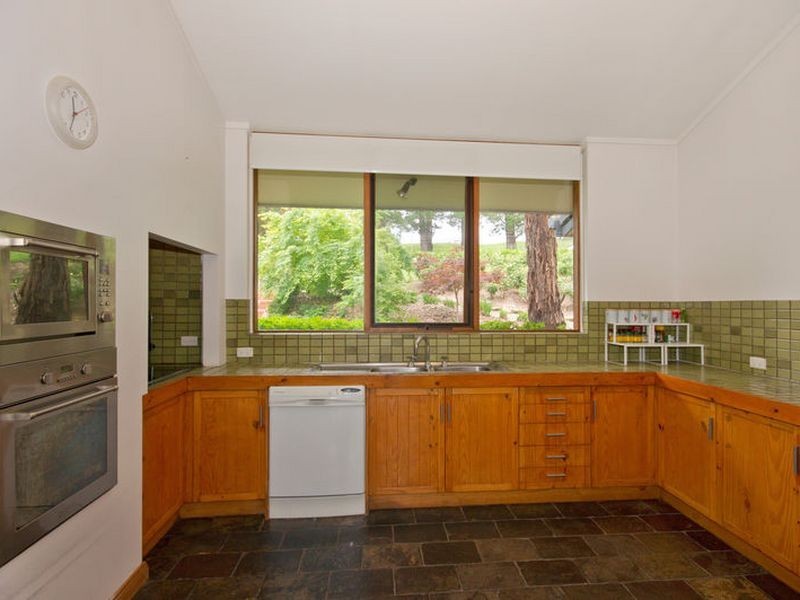 51 Gleneagles Road, Mount Osmond SA 5064
