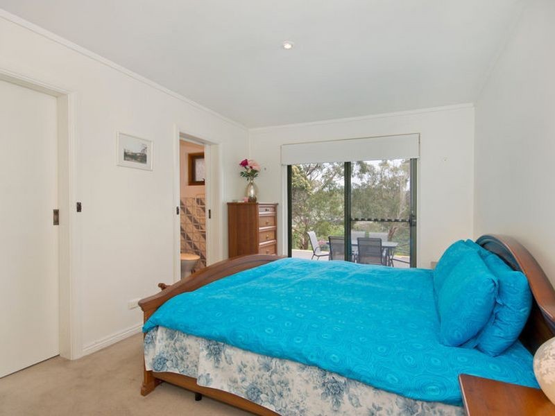 51 Gleneagles Road, Mount Osmond SA 5064