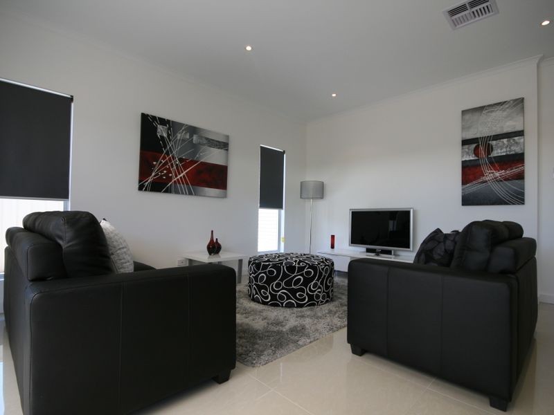 15B Mary Crescent, Newton SA 5074