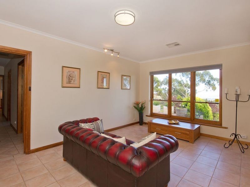 20 Bishop Street, Skye SA 5072