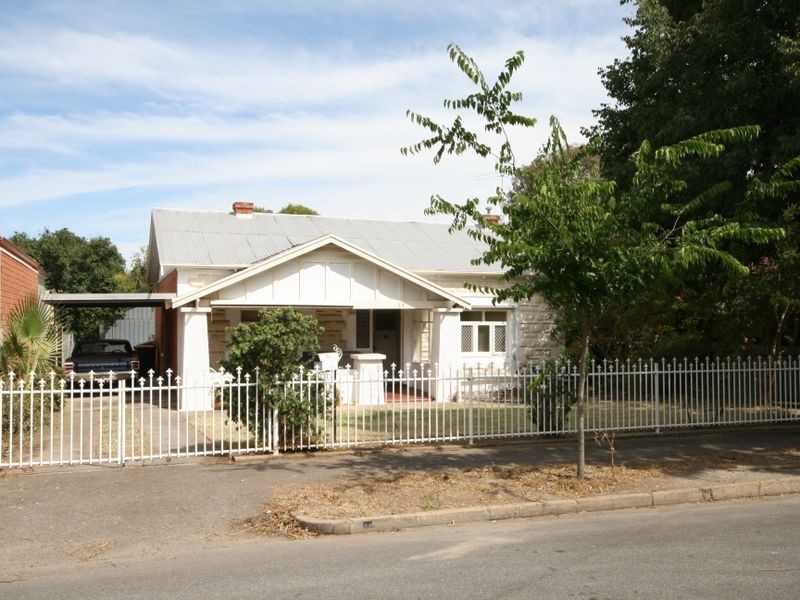 13 Tenth Avenue, St Peters SA 5069