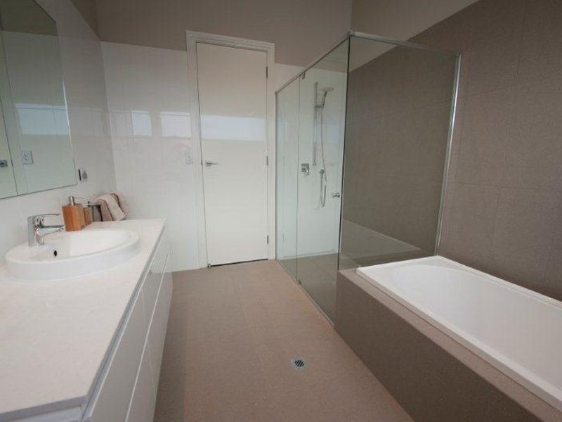 9 Crompton Drive, Woodville SA 5011