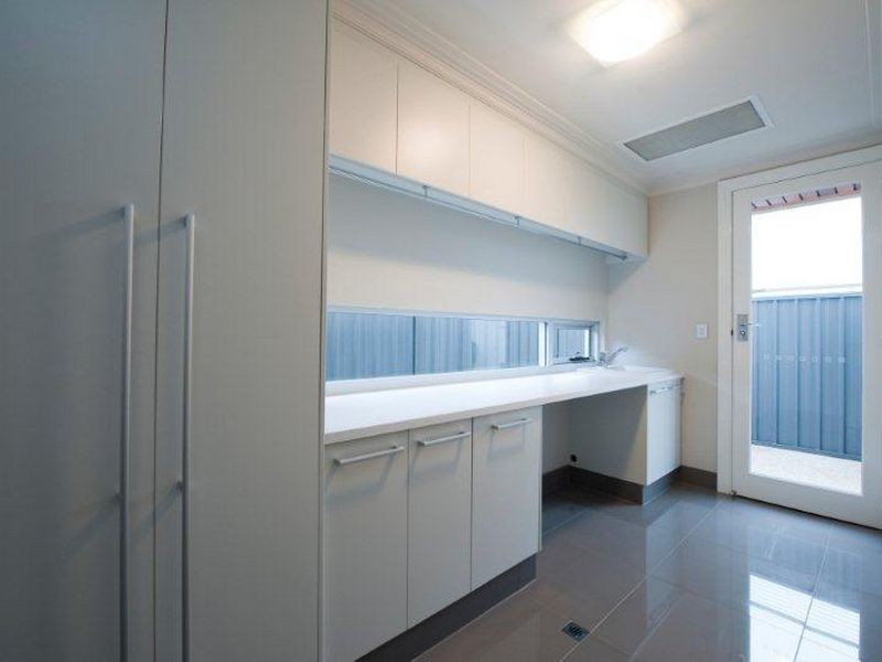 9 Crompton Drive, Woodville SA 5011