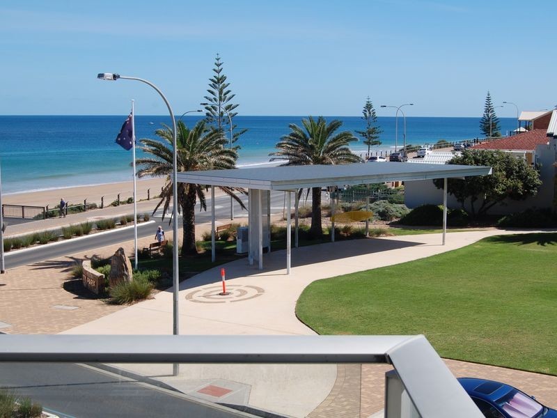 209/50 Esplanade (Beach Point Apartments), Christies Beach SA 5165