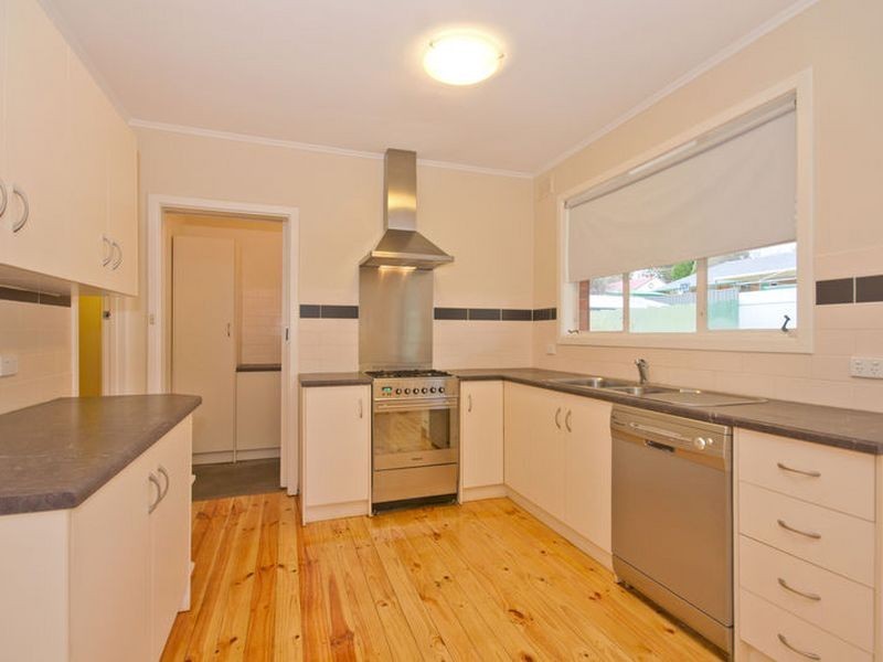 15 Cremin Street, Fairview Park SA 5126